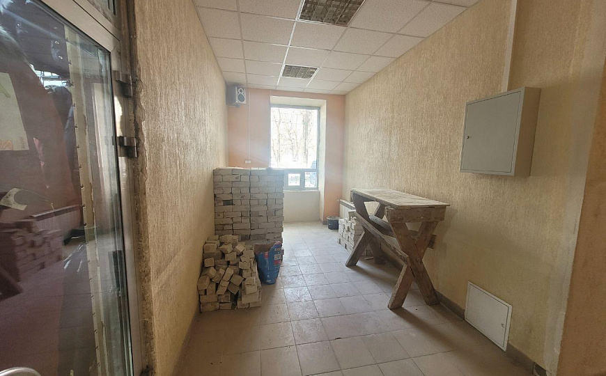 Площадь в оживленном районе 30 м2. фото