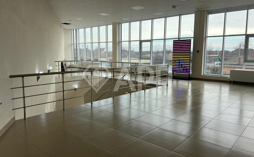 Сдам помещение свободного назначения, 130 м². От 20 до 180 м² фото