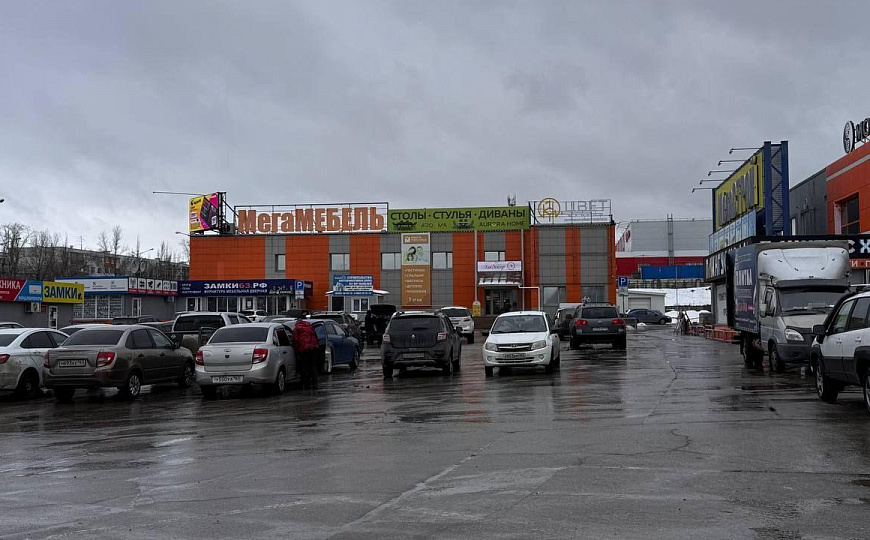 Аренда торговой площади в мебельном магазине. фото
