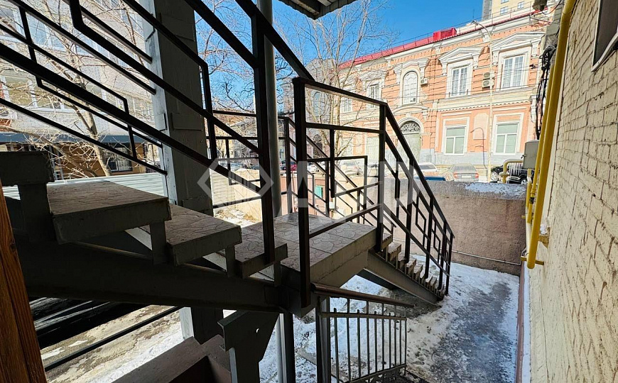 Собственник/ремонт/2входа/15квт/угол/перек/светофор фото