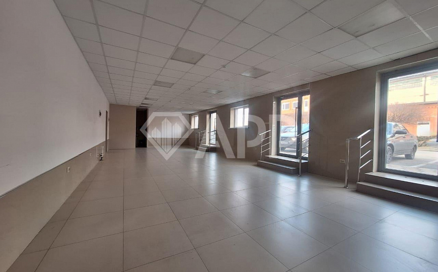 Сдам помещение свободного азначения 570 м² фото