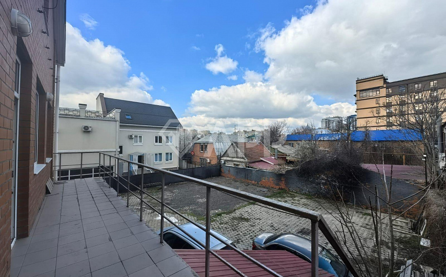 Продам отдельно стоящее здание, 550 м² фото