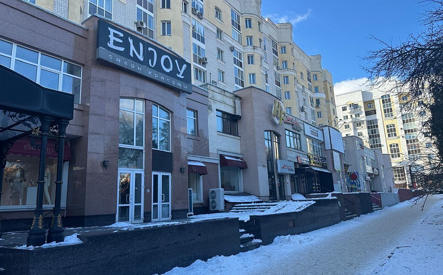 Сдам помещение свободного назначения, 354 м² фото