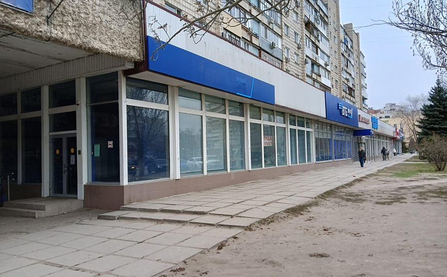Помещение с большими витринами на трафике, 228,2 м² фото