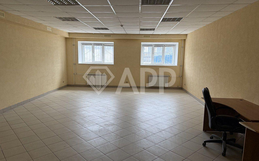 Теплый склад на Журналистов фото