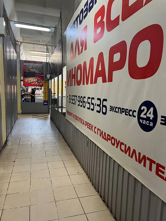 Сдается секция 38м2 в ТЦ Галактика фото