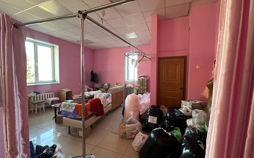 Продается отдельно стоящее здание с земельным участком в собственности фото