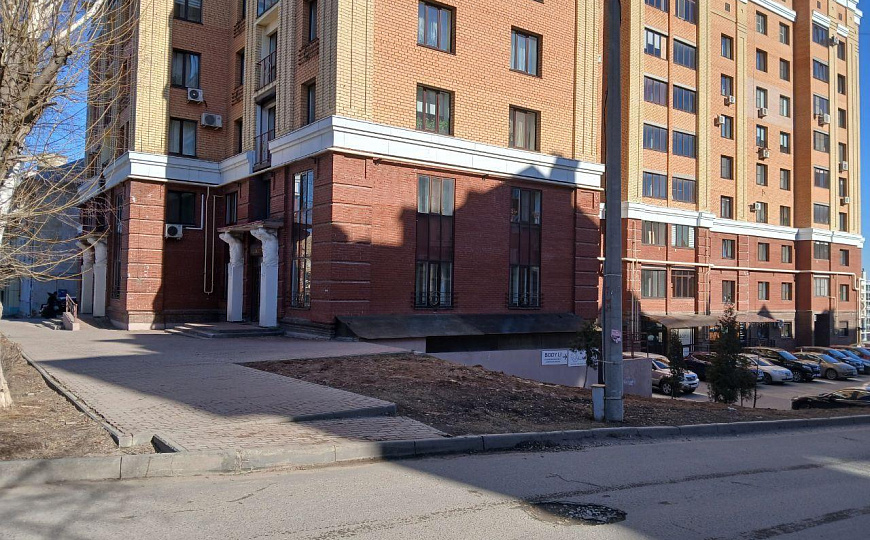 Офис 42 м2 на К. Иванова 71  фото