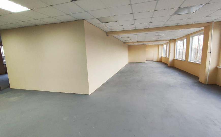 Помещения от 100 до 850 м.. фото