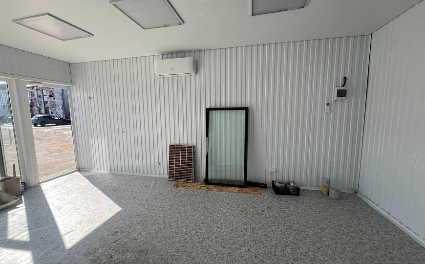 Торговые площади по ул. Гольянская, с. Завьялово, 24-200 м² фото