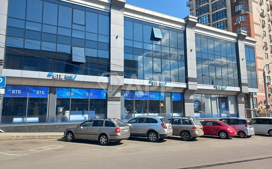 Сдам торговое помещение, 310 м² фото