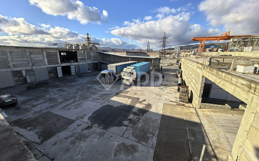 Продам складское помещение, 4 200 м² фото