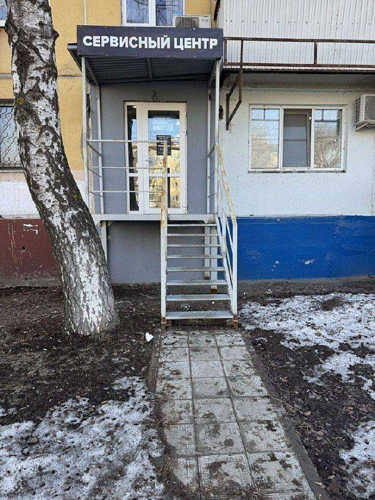 Продается помещение свободного назначения 57.6м2 с арендаторами. фото