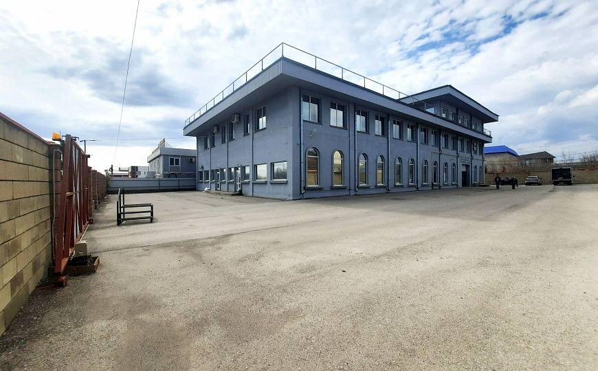 Сдам отдельно стоящее здание, 2 398 м² фото