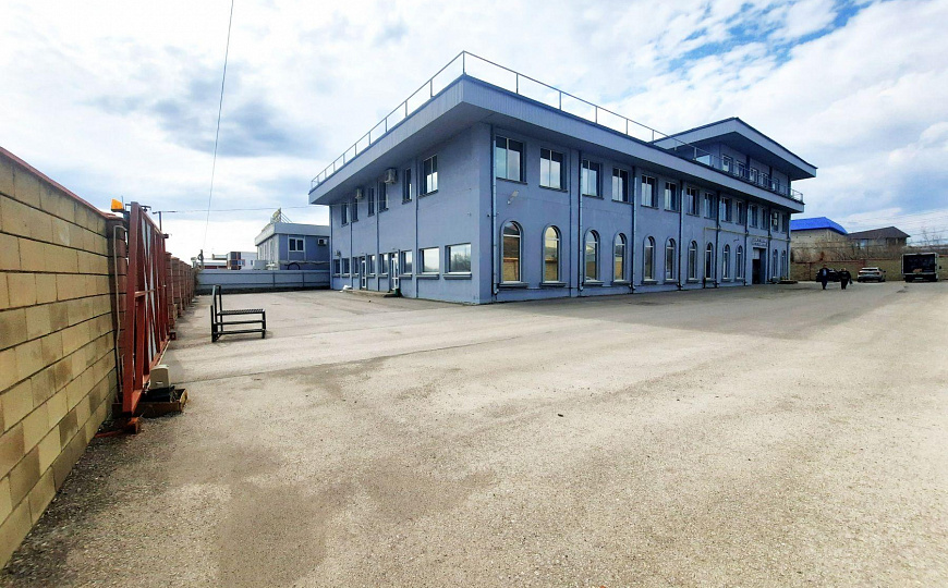 Сдам отдельно стоящее здание, 2 398 м² фото