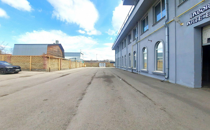 Сдам отдельно стоящее здание, 2 398 м² фото