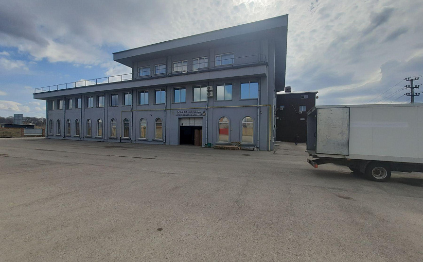 Сдам отдельно стоящее здание, 2 398 м² фото
