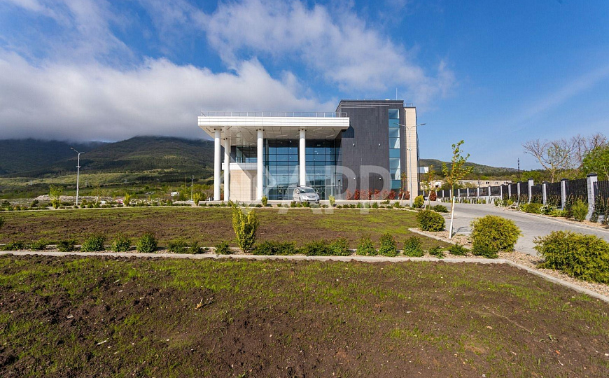 Сдам торговый центр, 1830 м² фото