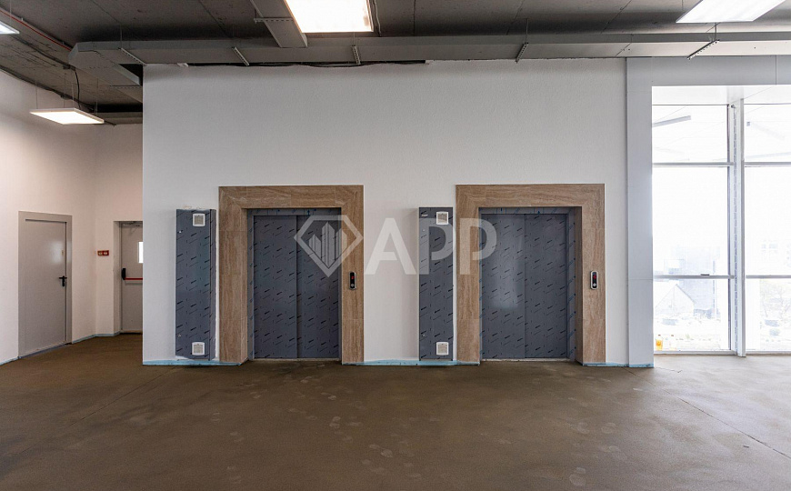 Сдам торговый центр, 1830 м² фото