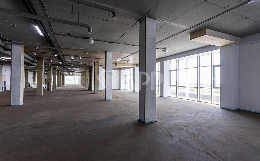Сдам торговый центр, 1830 м² фото
