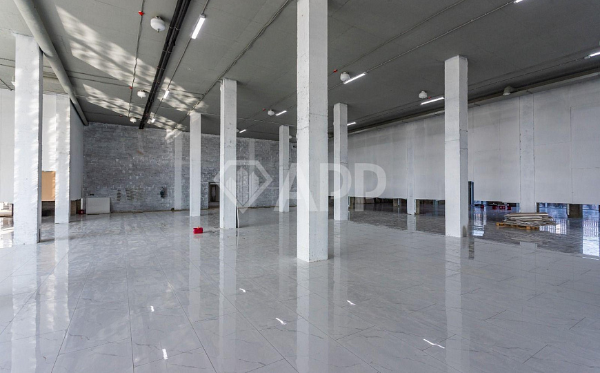 Сдам торговый центр, 1830 м² фото