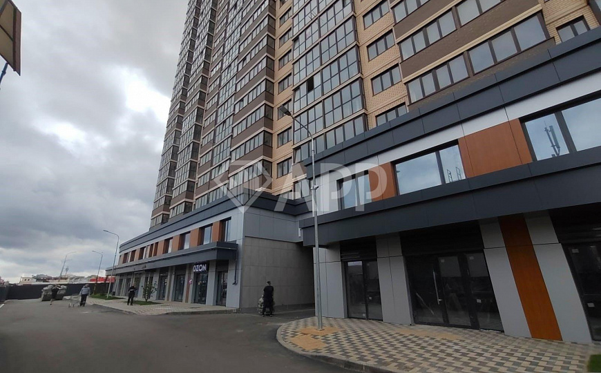Сдам торговое помещение, 44 м² фото