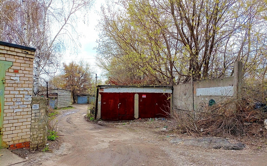 Гараж 31 м2 в центре фото
