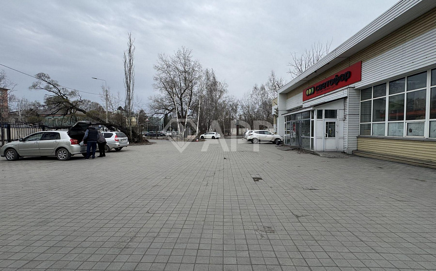 Здание с сетевым арендатором, 700 м² фото
