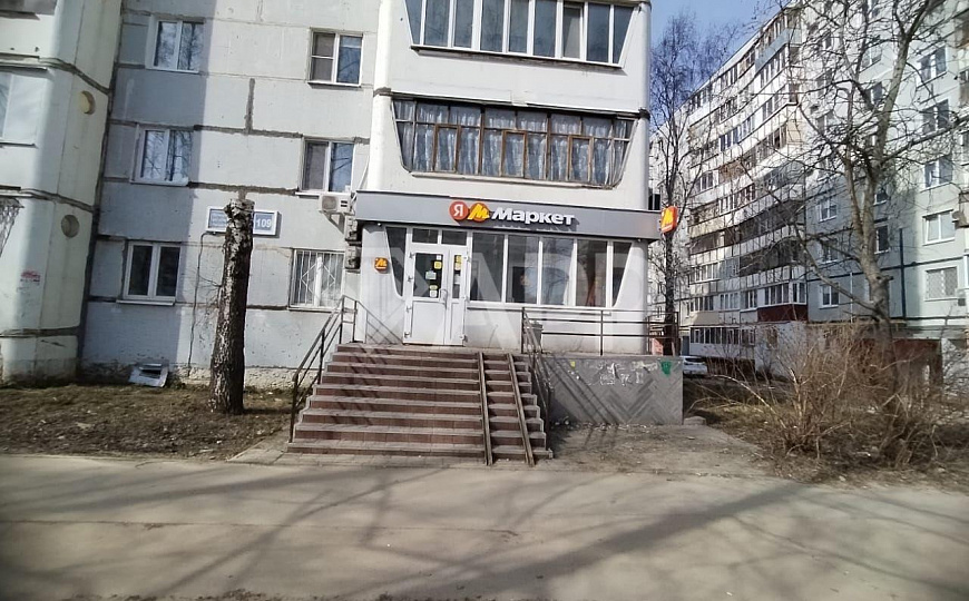 Свободного назначения 60 м2,  на трафике фото