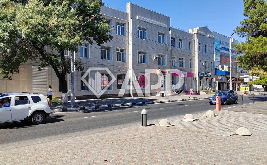 Продаю помещение свободного назначения, 1 750 м² фото