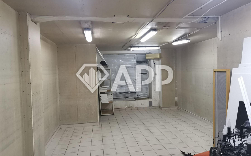 Продаю помещение свободного назначения, 1 750 м² фото