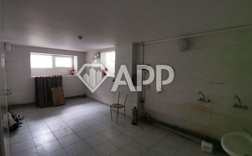 Продаю помещение свободного назначения, 1 750 м² фото