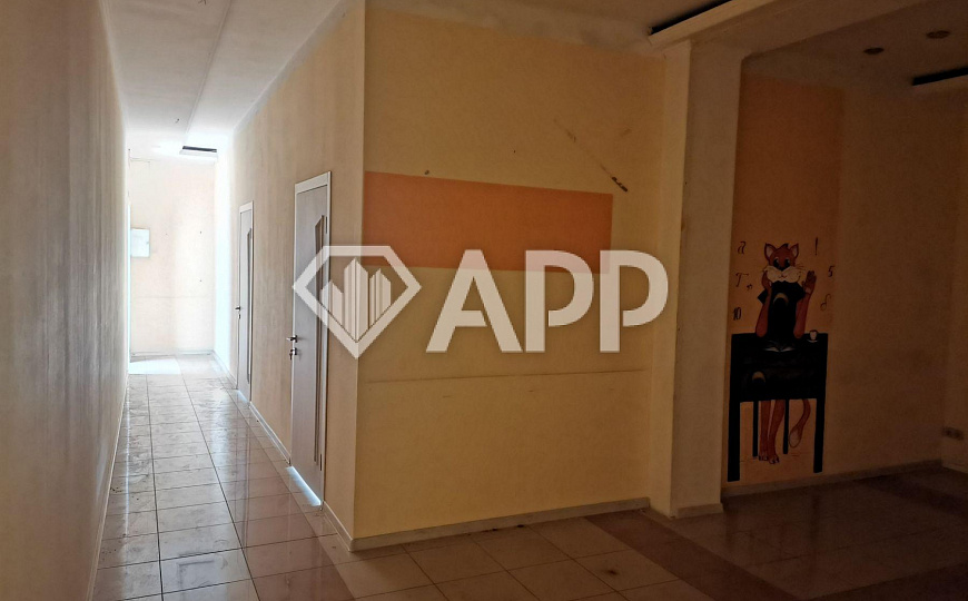 Продаю помещение свободного назначения, 1 750 м² фото