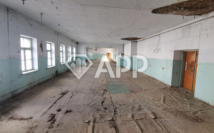 Продаю помещение свободного назначения, 1 750 м² фото