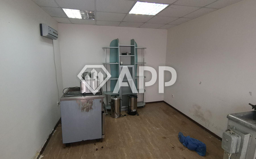 Продаю помещение свободного назначения, 1 750 м² фото