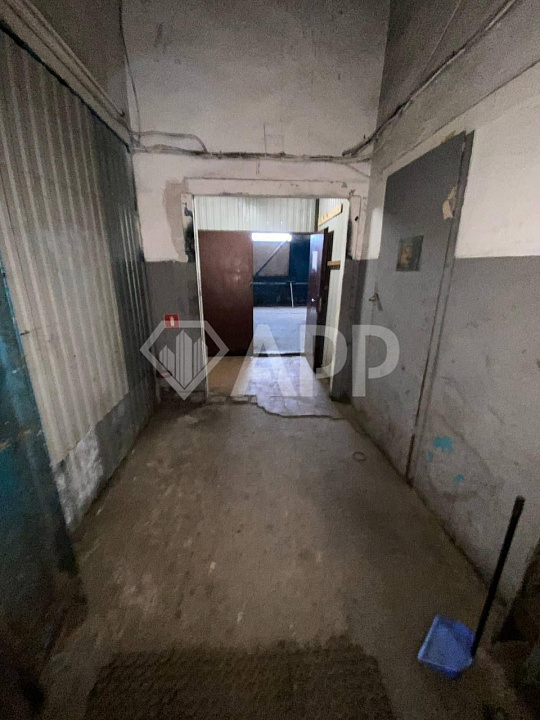 Теплое помещение под Грузовой сервис фото