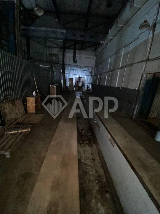 Теплое помещение под Грузовой сервис фото