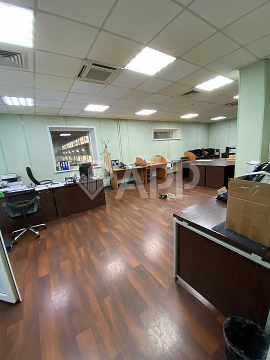 Блок-офис 428м² бизнес класса с мебелью и парковкой фото