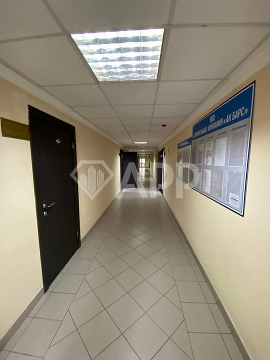 Блок-офис 428м² бизнес класса с мебелью и парковкой фото