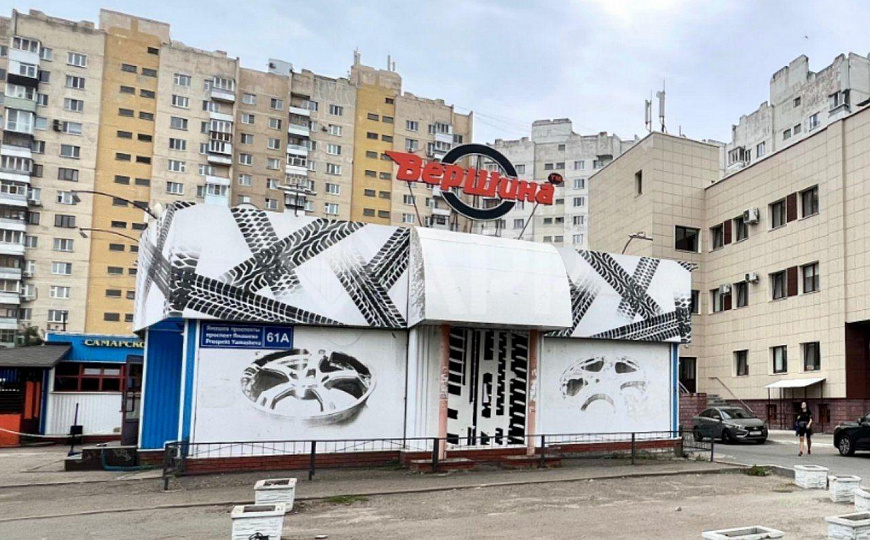 Здание на трафике, 267,7 м² фото