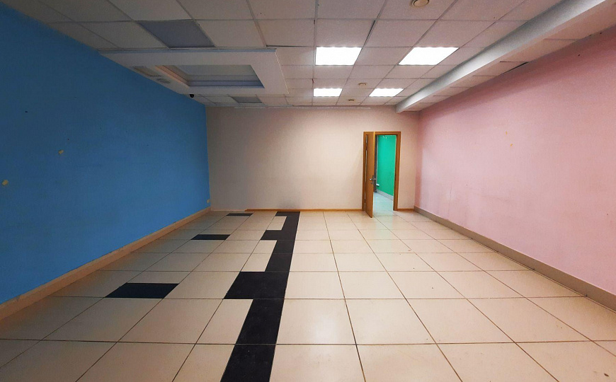 Сдам помещение свободного назначения, 212 м² фото