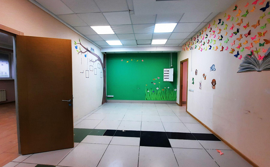 Сдам помещение свободного назначения, 212 м² фото