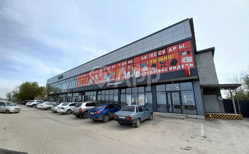 Продам готовый арендный бизнес, 1/2 долю помещения 500 кв м в торговом центре фото
