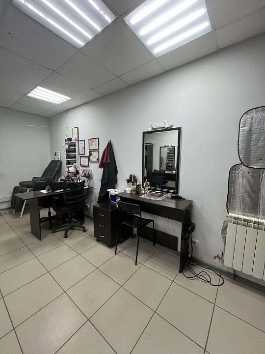 Продается Торговое помещение 31.7м2 с арендаторами около ТЦ Авроры . фото