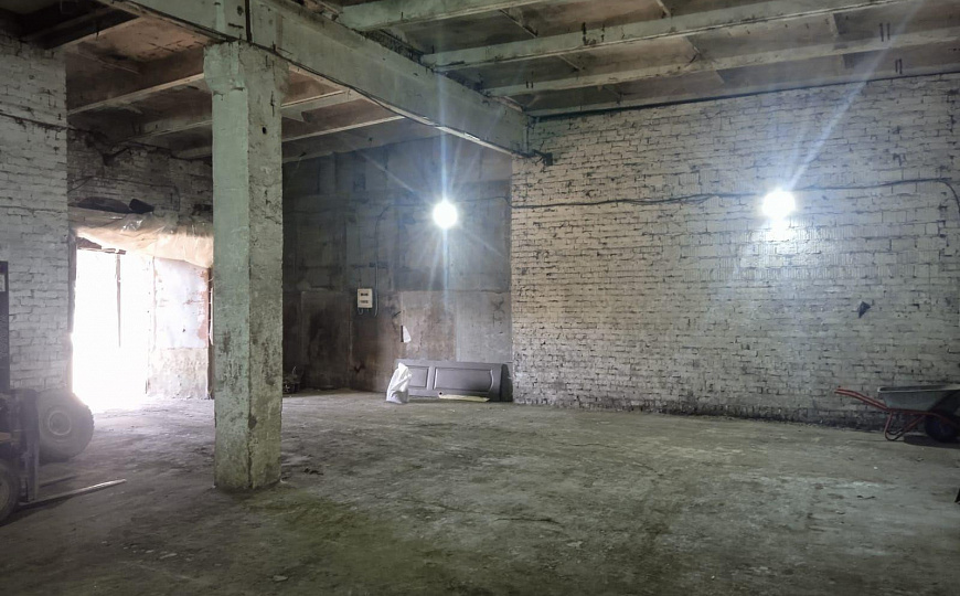 Сдам помещение свободного назначения, 241 м² фото