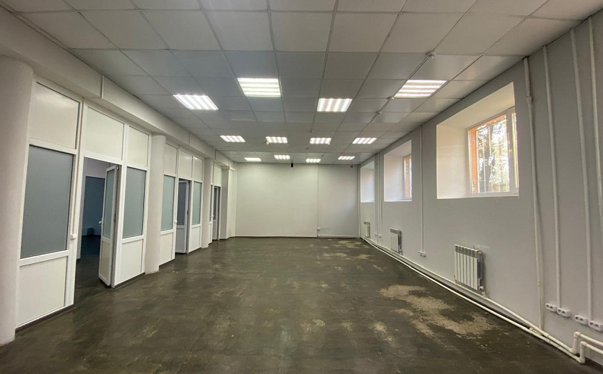 Свободного назначения 279 м2 фото