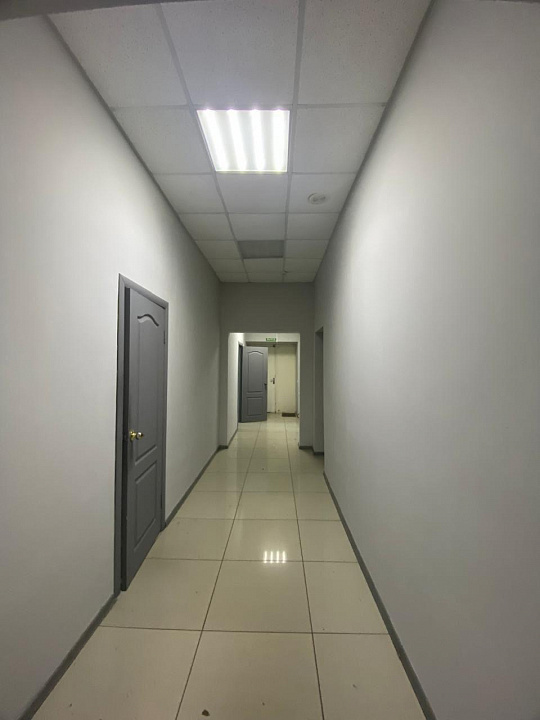 Свободного назначения 279 м2 фото