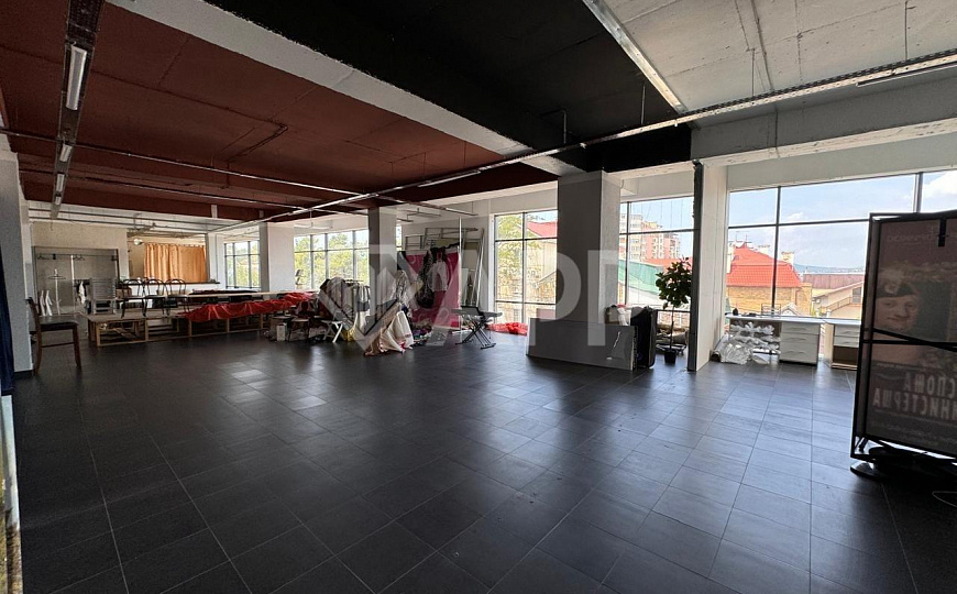 Сдам помещение свободного назначения, 223 м² фото
