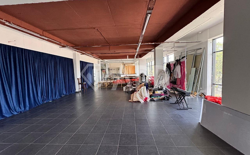 Сдам помещение свободного назначения, 223 м² фото
