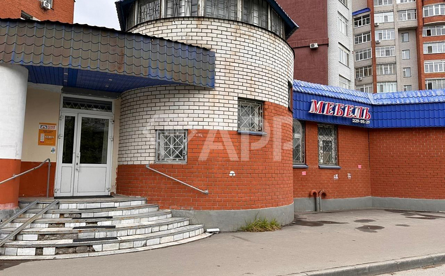 Сдаю в отдельно стоящем здании  фото